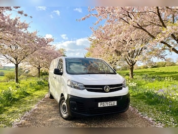 Vauxhall Vivaro feature image
