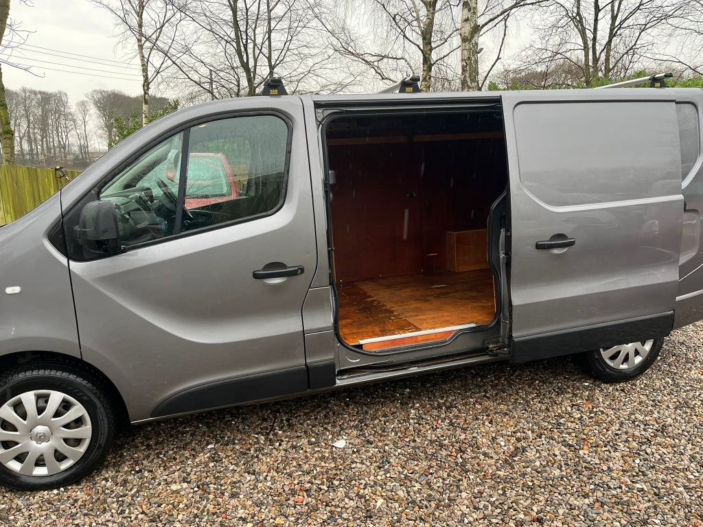 Used Vauxhall Vivaro 2018 for sale - 77385471: Photo 7