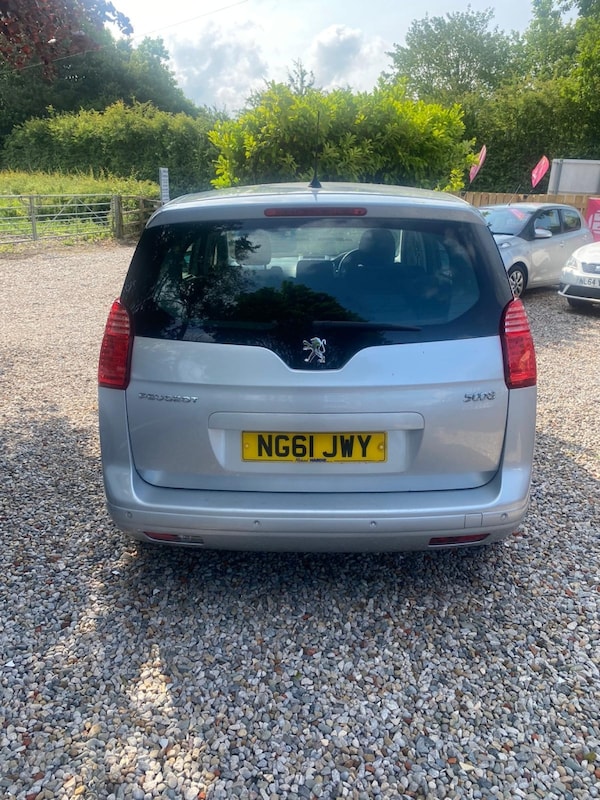 Used Peugeot 5008 2012 for sale - 76305753: Photo 5