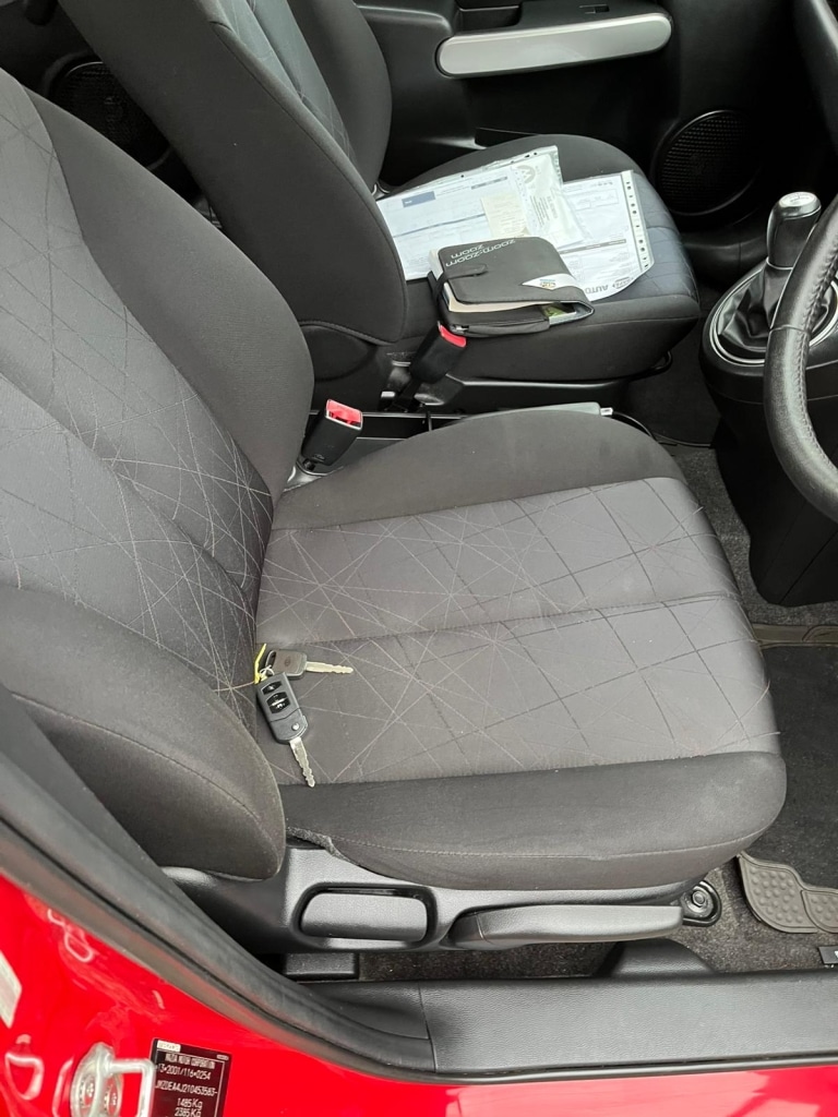 Used Mazda Mazda2 2012 for sale - 77518556: Photo 11