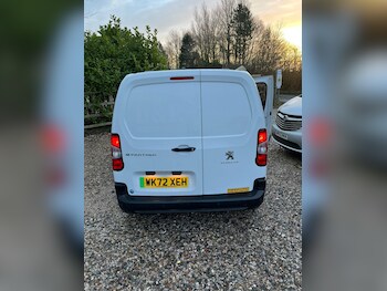 Used Peugeot Partner 2022 for sale - 77282374: Photo