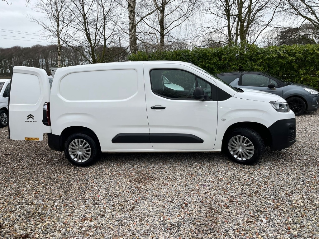 Used Citroen Berlingo 2021 for sale - 77766843: Photo 2