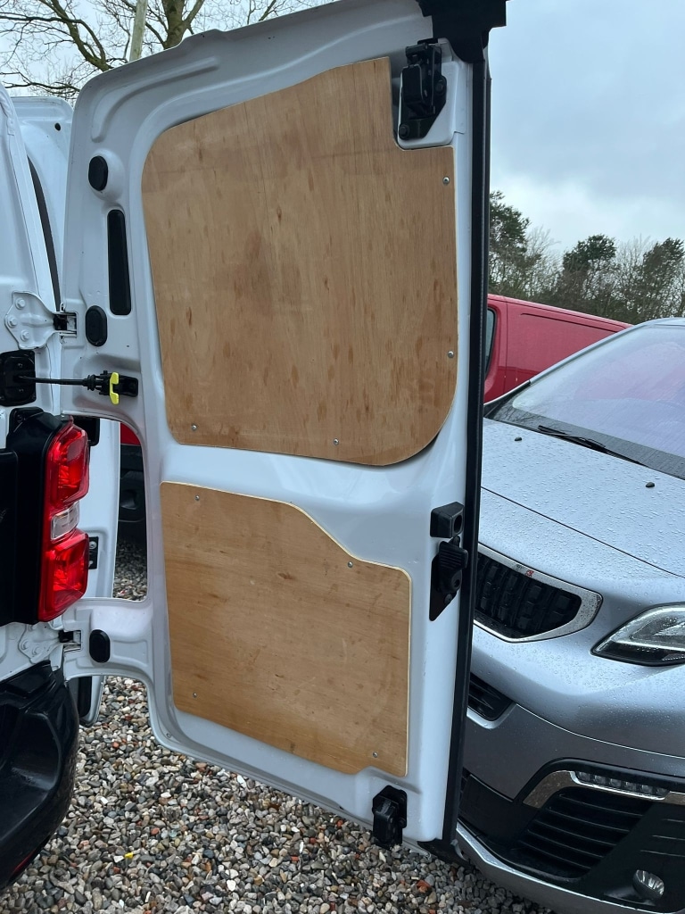 Used Vauxhall Vivaro 2022 for sale - 77573050: Photo 9