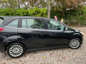Used Ford Grand C-Max 2014 for sale - 76265002: Photo 2