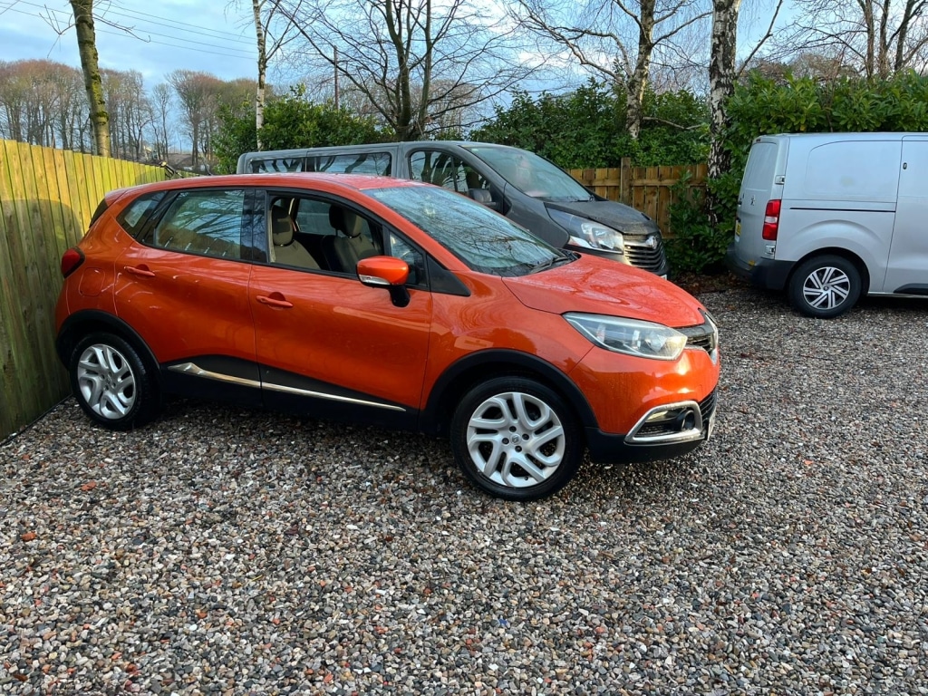Used Renault Captur 2014 for sale - 77766853: Photo 2
