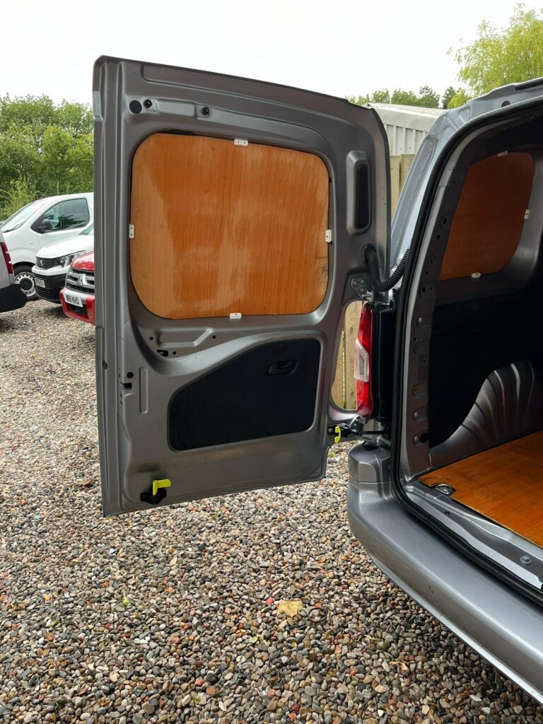 Used Peugeot Partner 2022 for sale - 76749253: Photo 14