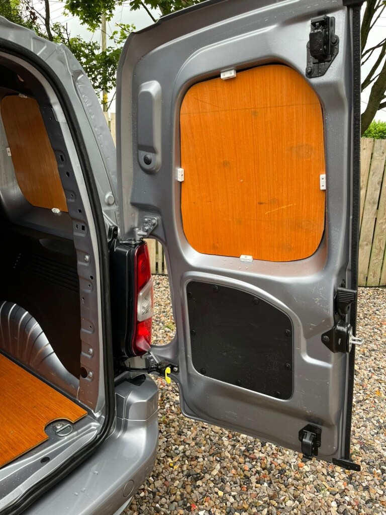 Used Peugeot Partner 2022 for sale - 76749253: Photo 15