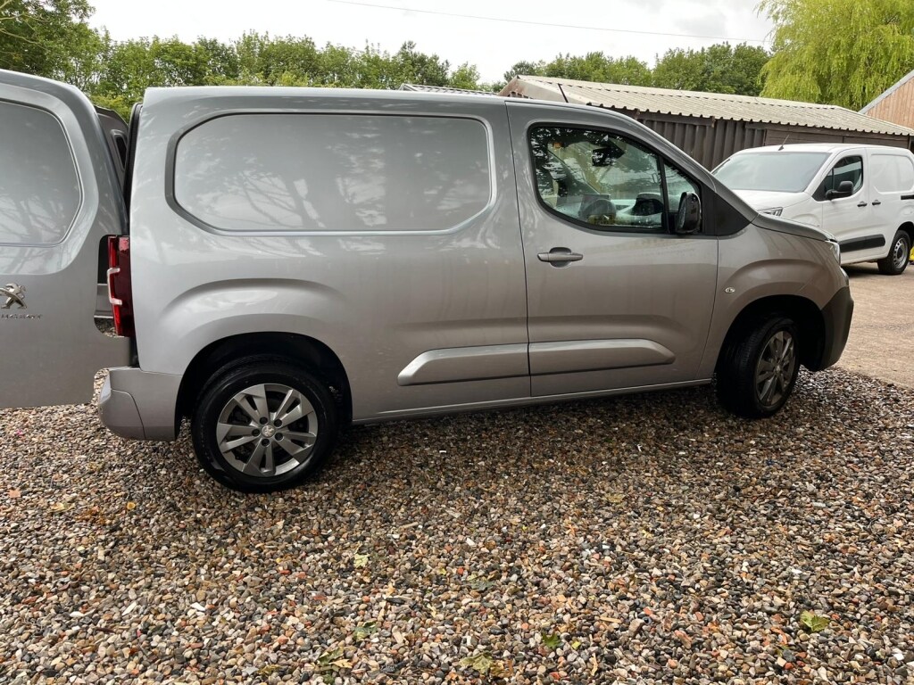 Used Peugeot Partner 2022 for sale - 76749253: Photo 3