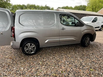 Used Peugeot Partner 2022 for sale - 76749253: Photo