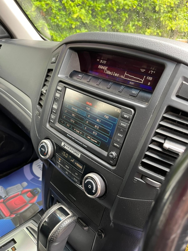 Used Mitsubishi Shogun 2011 for sale - 76497653: Photo 12