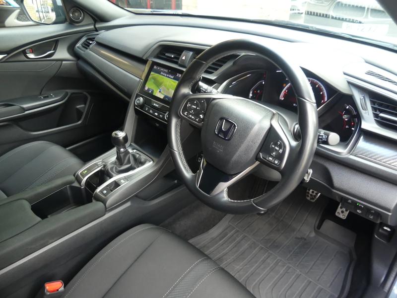 Used Honda Civic 2017 for sale - 78087793: Photo 14