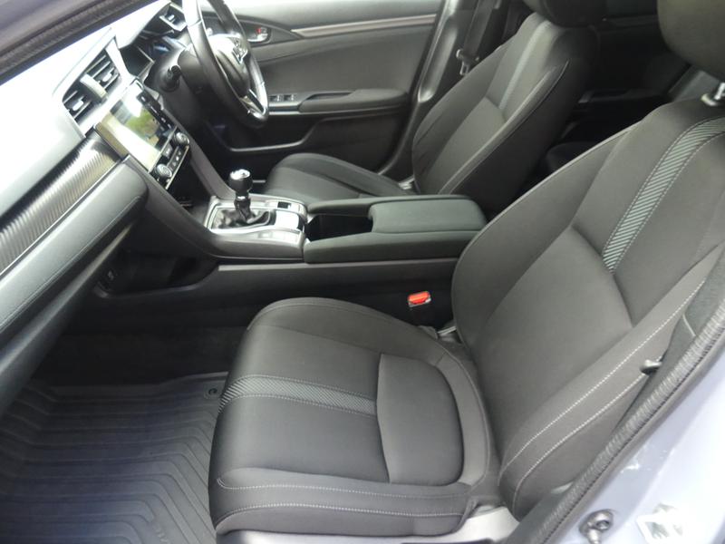 Used Honda Civic 2017 for sale - 78087793: Photo 18