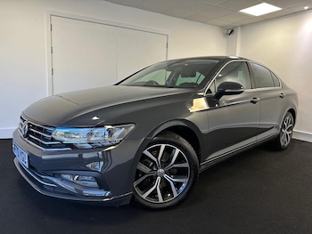 Volkswagen - Passat