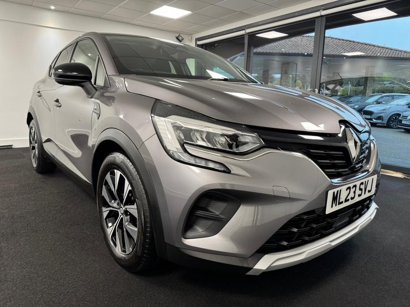 Used Renault Captur 2023 for sale - 78176040: Photo 3