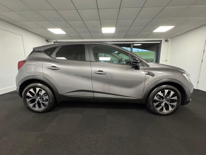 Used Renault Captur 2023 for sale - 78176040: Photo 4