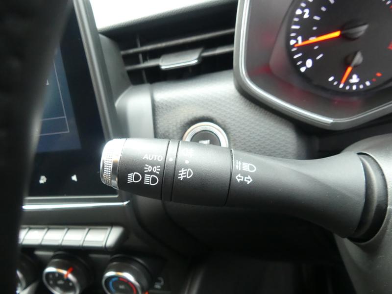 Used Renault Clio 2020 for sale - 76531134: Photo 24