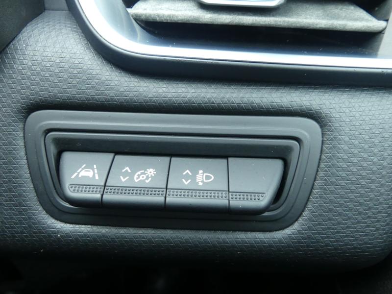 Used Renault Clio 2020 for sale - 76531134: Photo 28