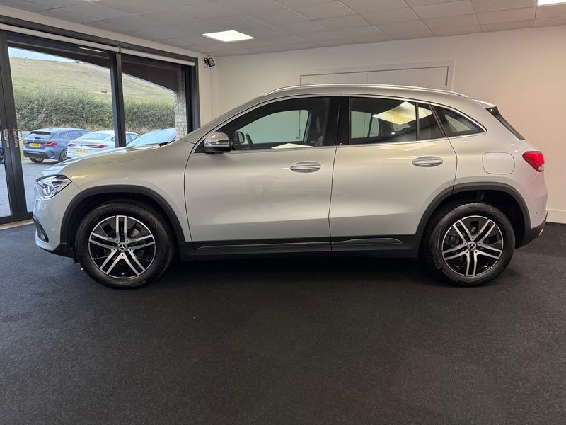 Used Mercedes-Benz GLA 2022 for sale - 75751885: Photo 3
