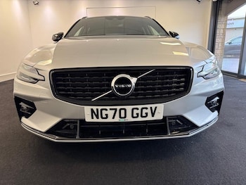 Used Volvo V60 2021 for sale - 78733074: Photo