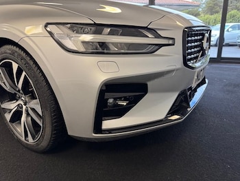 Used Volvo V60 2021 for sale - 78733074: Photo