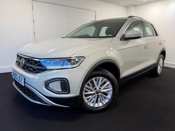 Used Volkswagen T-Roc 2023 for sale - 79264377: Photo