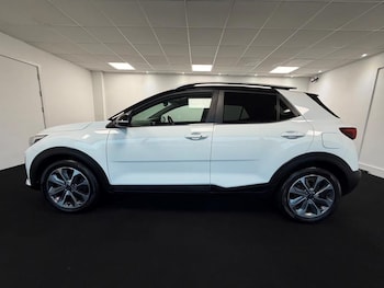 Used Kia Stonic 2018 for sale - 79344515: Photo