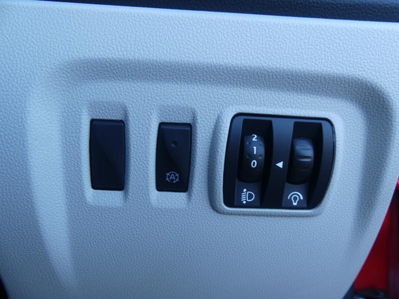 Used Renault Captur 2019 for sale - 76026343: Photo 19