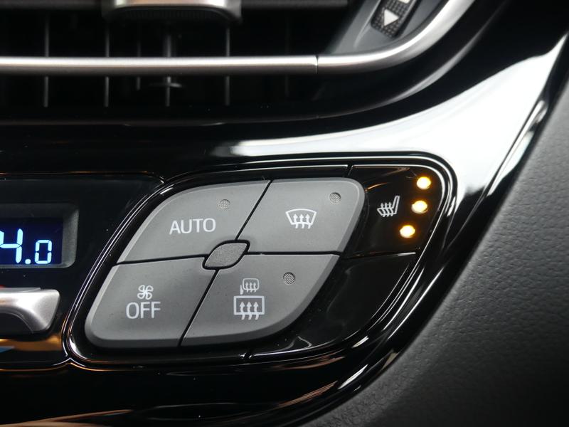 Used Toyota C-HR 2023 for sale - 77653666: Photo 37