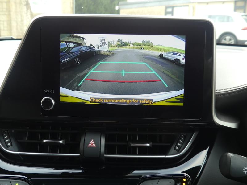 Used Toyota C-HR 2023 for sale - 77653666: Photo 41