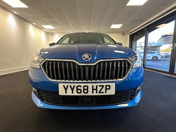 Used Skoda Fabia 2018 for sale - 76184358: Photo 2