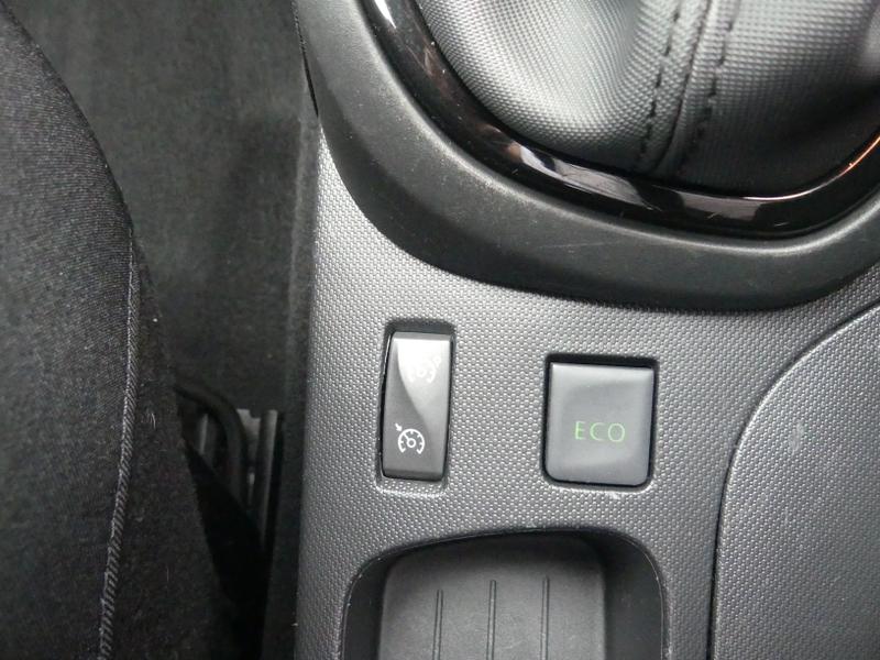 Used Renault Captur 2014 for sale - 76131513: Photo 30