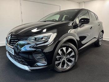 Used Renault Captur 2023 for sale - 78543021: Photo