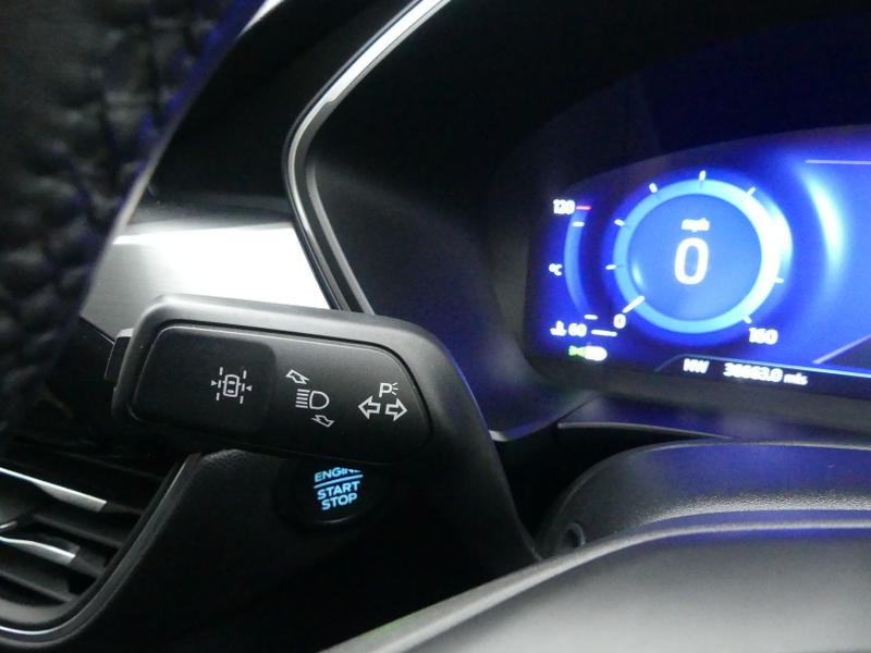 Used Ford Kuga 2022 for sale - 77025857: Photo 30