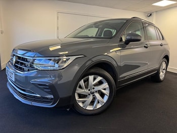 Volkswagen - Tiguan