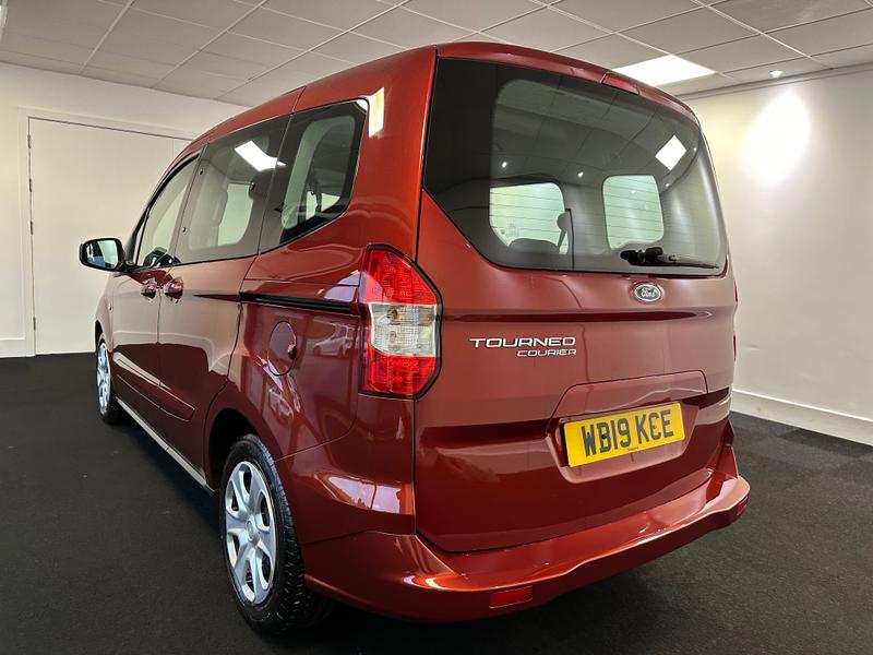 Used Ford Tourneo Courier 2019 for sale - 77445938: Photo 10