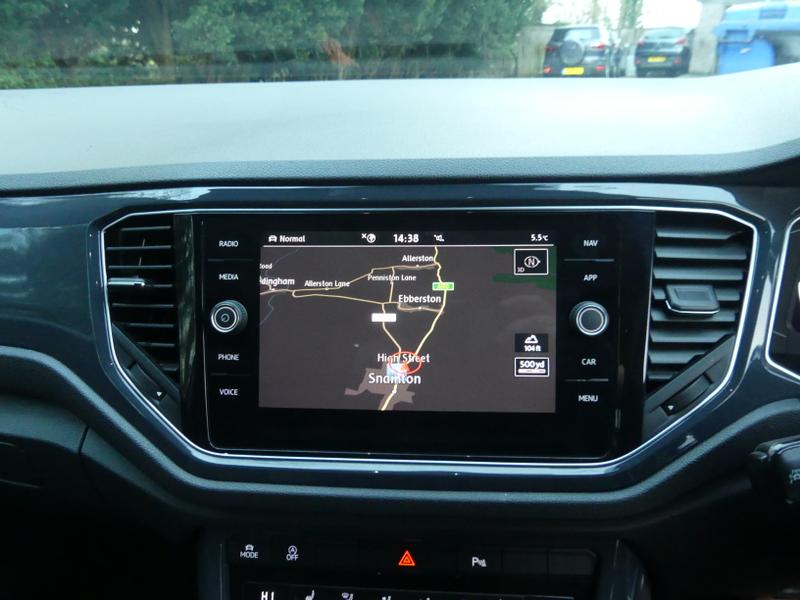 Used Volkswagen T-Roc for sale - 77225752: Photo 15