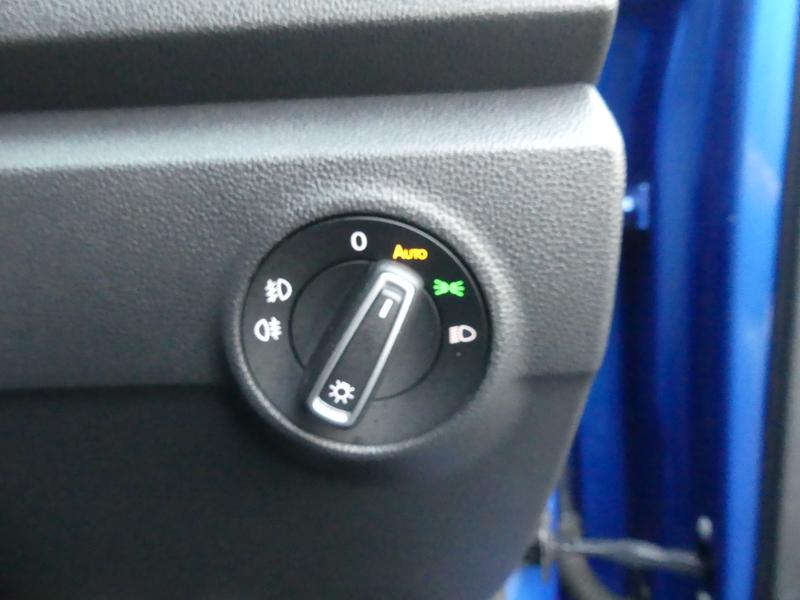 Used Volkswagen T-Roc for sale - 77225752: Photo 27