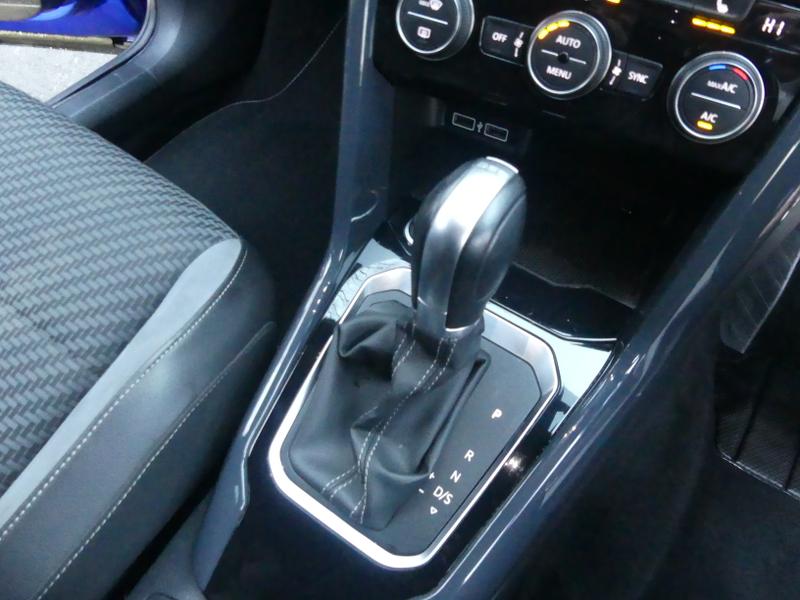 Used Volkswagen T-Roc for sale - 77225752: Photo 30