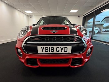 Used MINI Hatch 2018 for sale - 79141040: Photo
