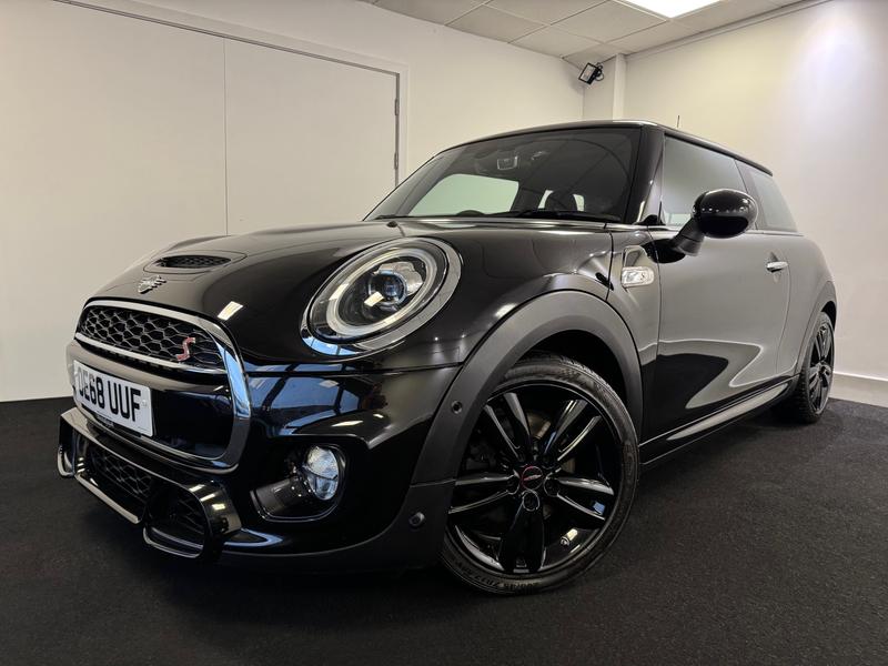 Used MINI Hatch 2018 for sale - 76541397: Photo 1