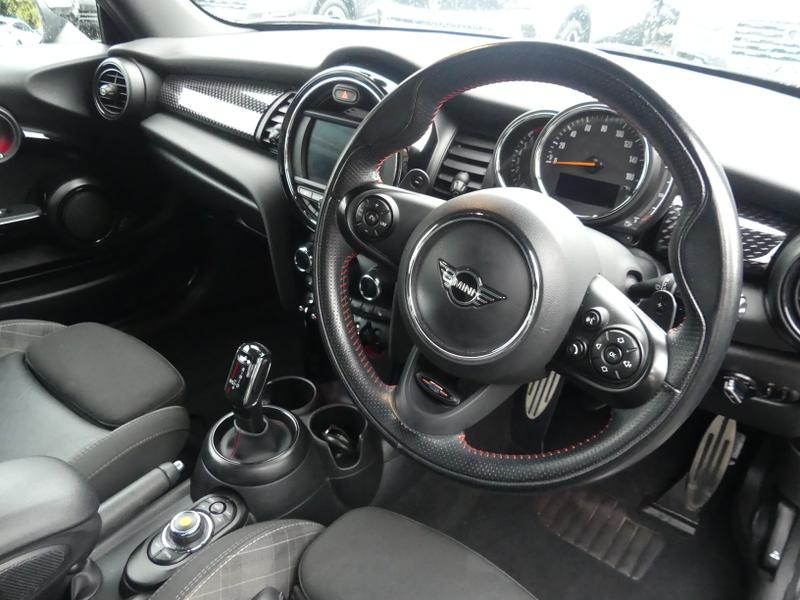 Used MINI Hatch 2018 for sale - 76541397: Photo 16