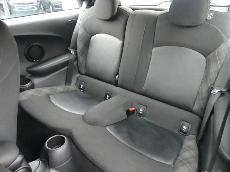 Used MINI Hatch 2018 for sale - 76541397: Photo 18