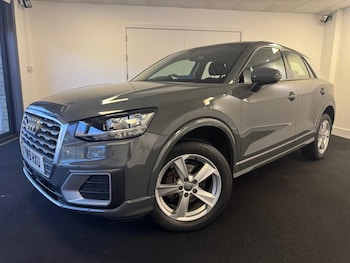 Audi - Q2