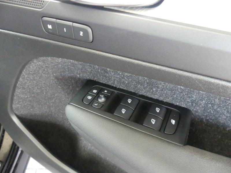 Used Volvo XC40 2020 for sale - 77830177: Photo 24