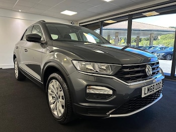 Used Volkswagen T-Roc 2018 for sale - 76097188: Photo 3