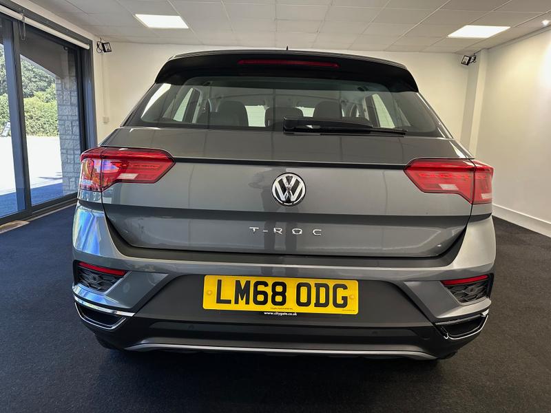 Used Volkswagen T-Roc 2018 for sale - 76097188: Photo 9