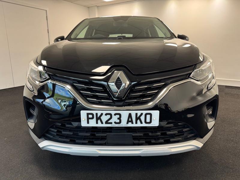 Used Renault Captur 2023 for sale - 77830214: Photo 2