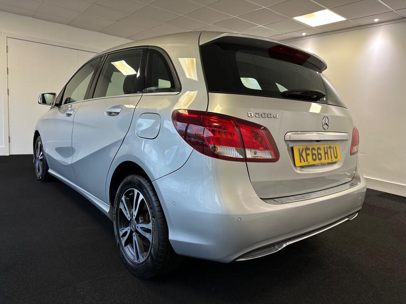 Used Mercedes-Benz B-Class 2016 for sale - 76131481: Photo 8