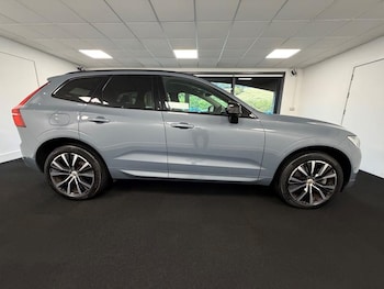 Used Volvo XC60 2023 for sale - 79516057: Photo