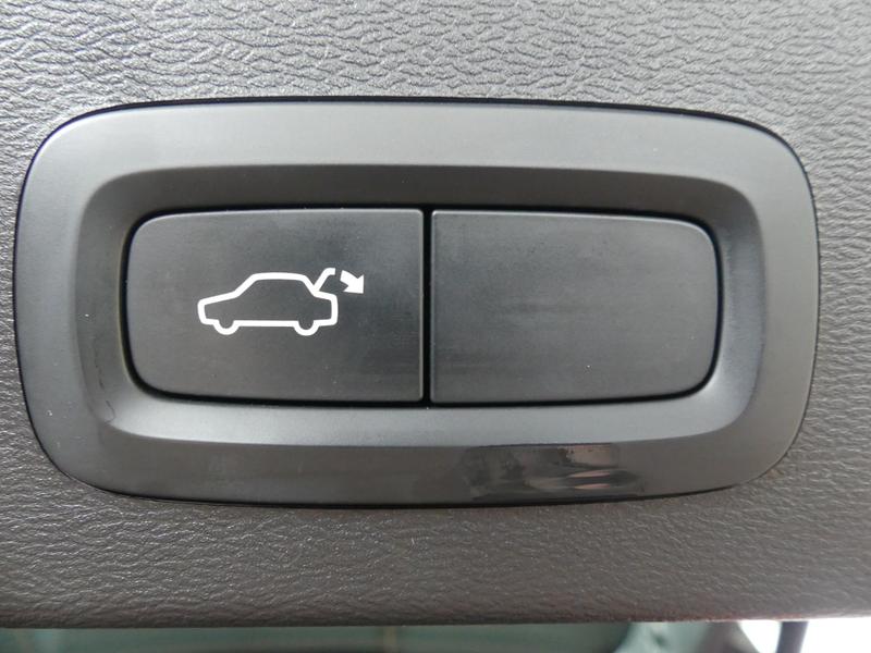 Used Volvo XC40 2020 for sale - 77989068: Photo 24